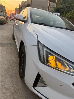 هیوندای ئەلەنترا